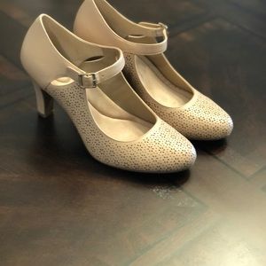 Gianni Bernini Velmah Mary Jane Pump - NWOT/NWOB